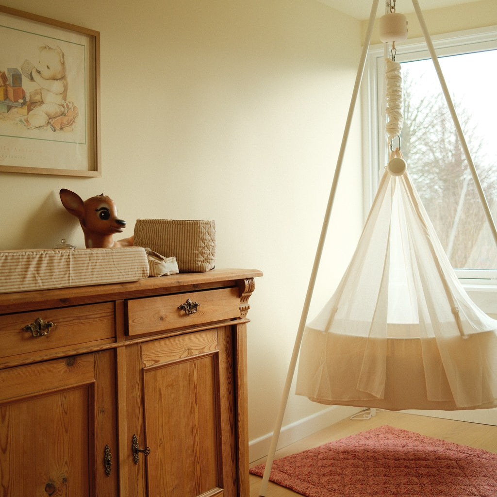 Wiege mit Wiegenmotor