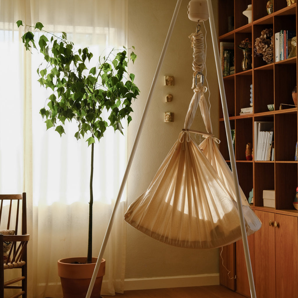 Federwiege mit Wiegenmotor