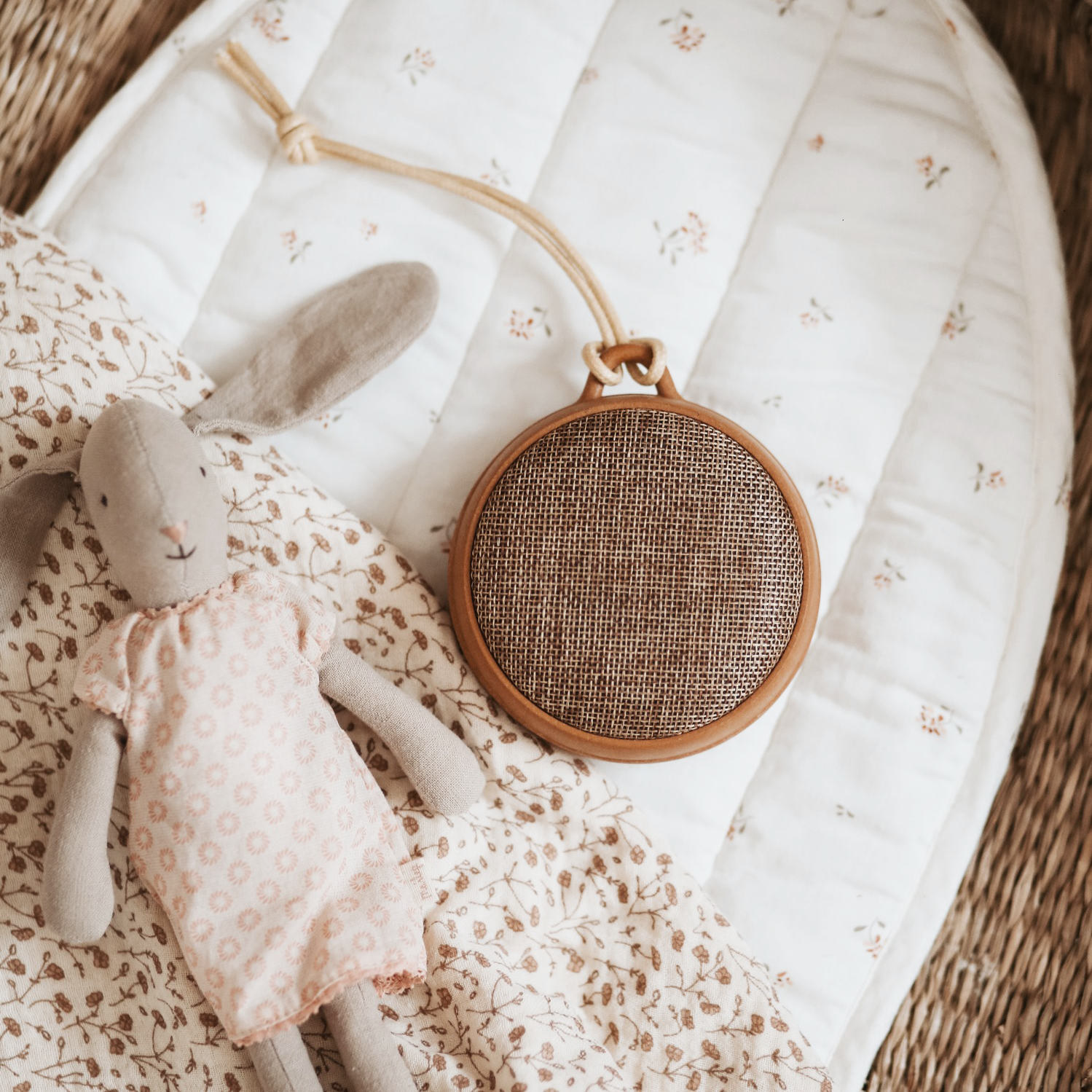 Echo - White Noise Högtalare